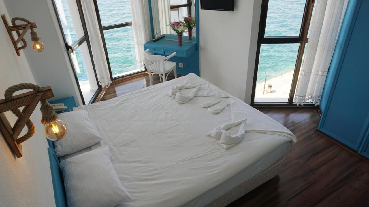 Marin Hotel Çeşme Buitenkant foto