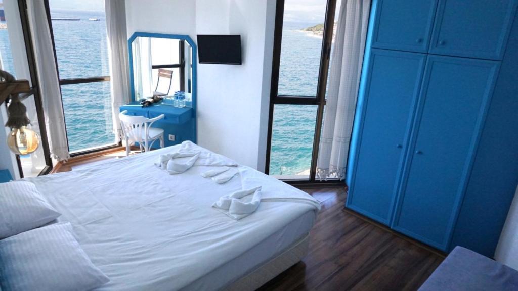 Marin Hotel Çeşme Buitenkant foto